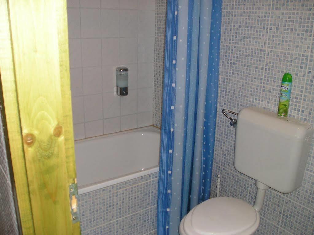Gabor Vendeghaz Apartment Eger Exterior photo